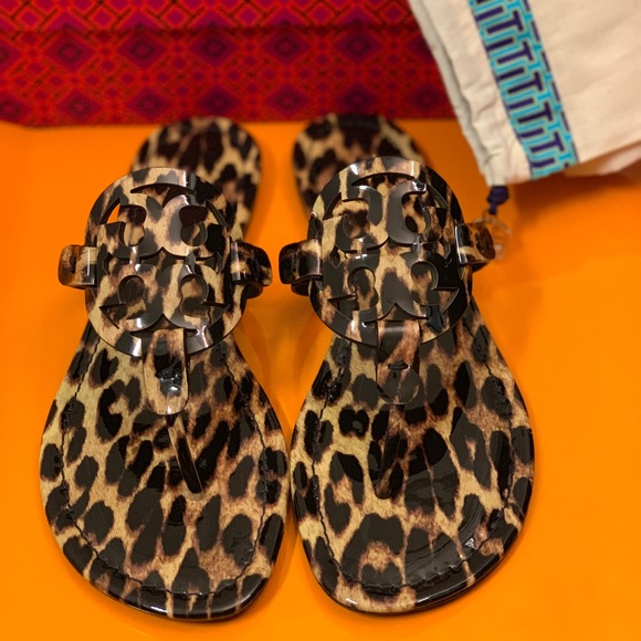 🚫Sold🚫NIB Tory Burch Leopard Miller Sandals - Picture 2 of 8